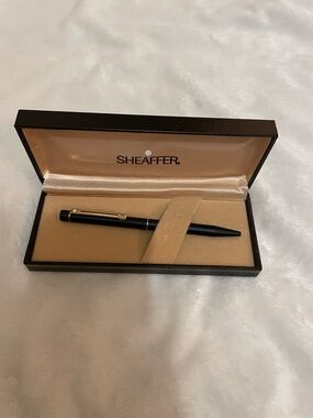 Sheaffer Black & Gold Ballpoint Pen - Classic Men’s Accessory